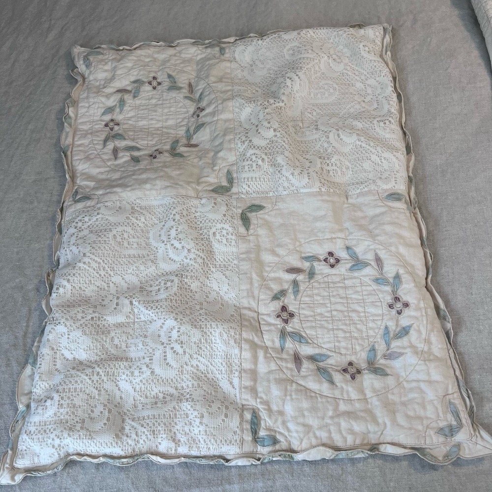 Vintage Quilt Embroidery Botanical Lace Flowers 81"x83" Set With 3 Pillow Covers - Picture 16 of 16